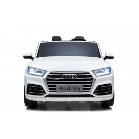 AUDI Q5 S-LINE 24 V WHITE ON THE ROAD TO COME